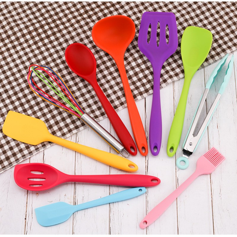 China Custom Complete Latest Creative Practical Luxury Silicone Pink Cute Cooking Kitchen Utensils Household Kitchen Tools