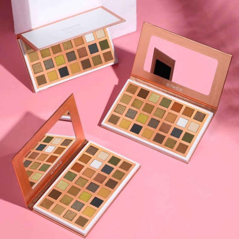 Oem Powder Pigment Sombra Hot Sell Pressed Eyeshadow Palette 18 Colors Eye Shadow Plate Pearl Gloss Matt Highlights