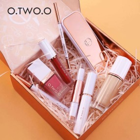 Oem O.Two. O Cosmetics Kits Gift Box Set for Women Factory Outlet Wholesale Girls Makeup Sets Classical