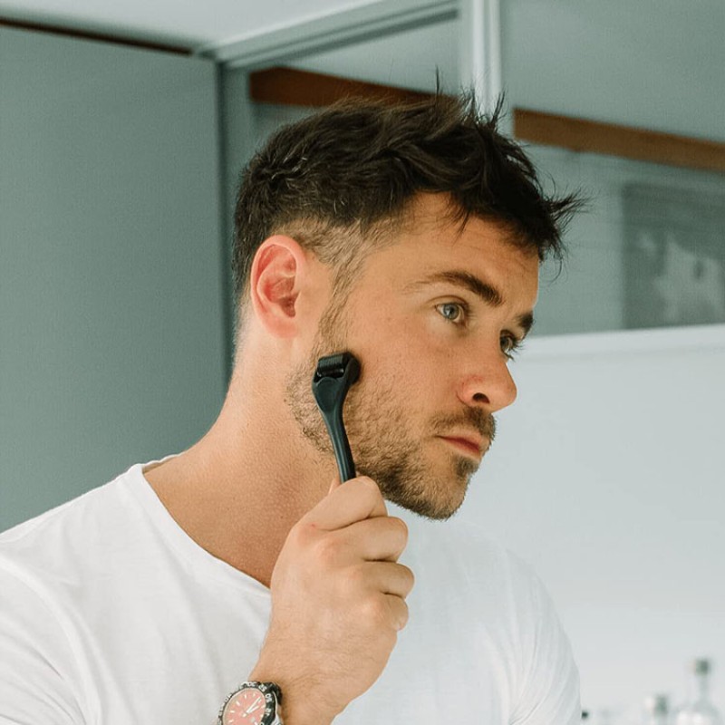 OEM Men Beard Care Growth Kit Growth Beard Oil Serum Sanitizer Derma Roller Beard Grooming Kit