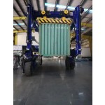 Straddle carrier crane