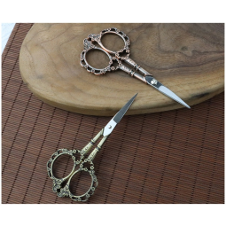 Handmade Retro Small Scissors Stainless Steel Embroidery Cross-Stitch Scissors Portable Household Small Thread Makeup Scissors