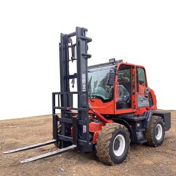 Off Road Forklift Supplier - 1.5-6 Ton 4X4 Hydraulic Diesel 3 Stage Mast