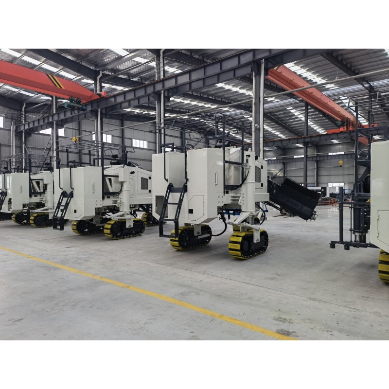 Slipform Paver Factory - Barrier Wall Paving Laying Machine