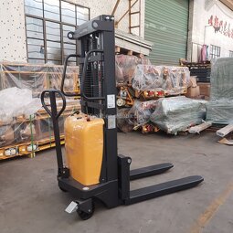 Pallet Stacker Factory - 2000kg Hydraulic Battery Semi Electric