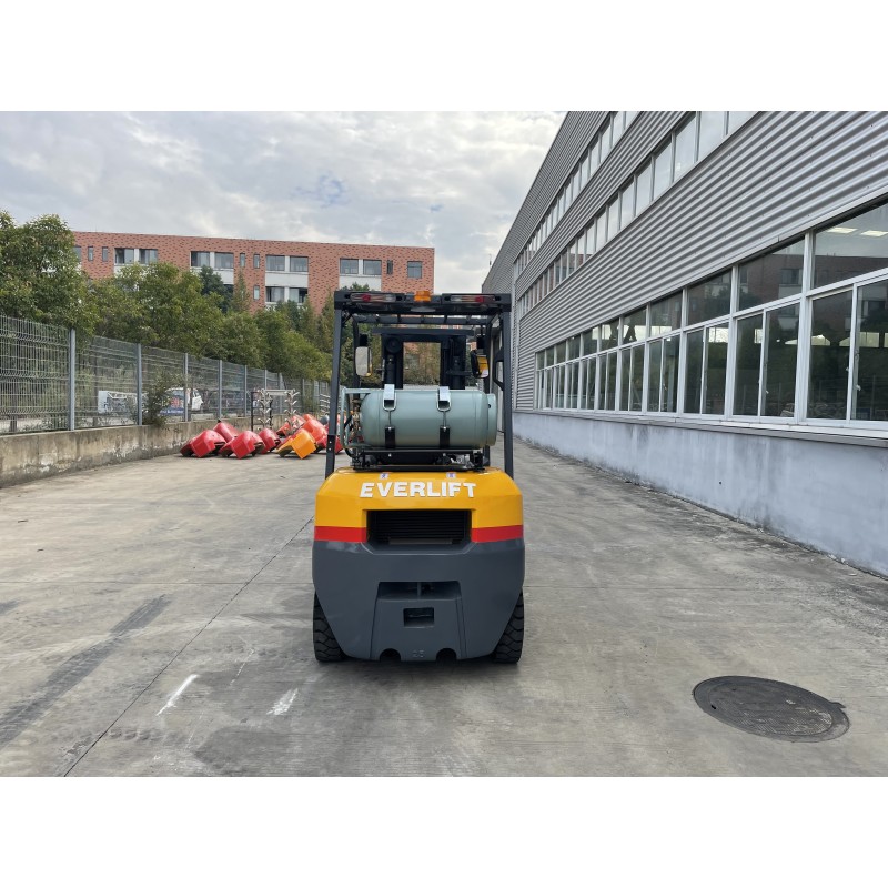 LPG Forklift - Nissan Engine 2-5 Ton Factory