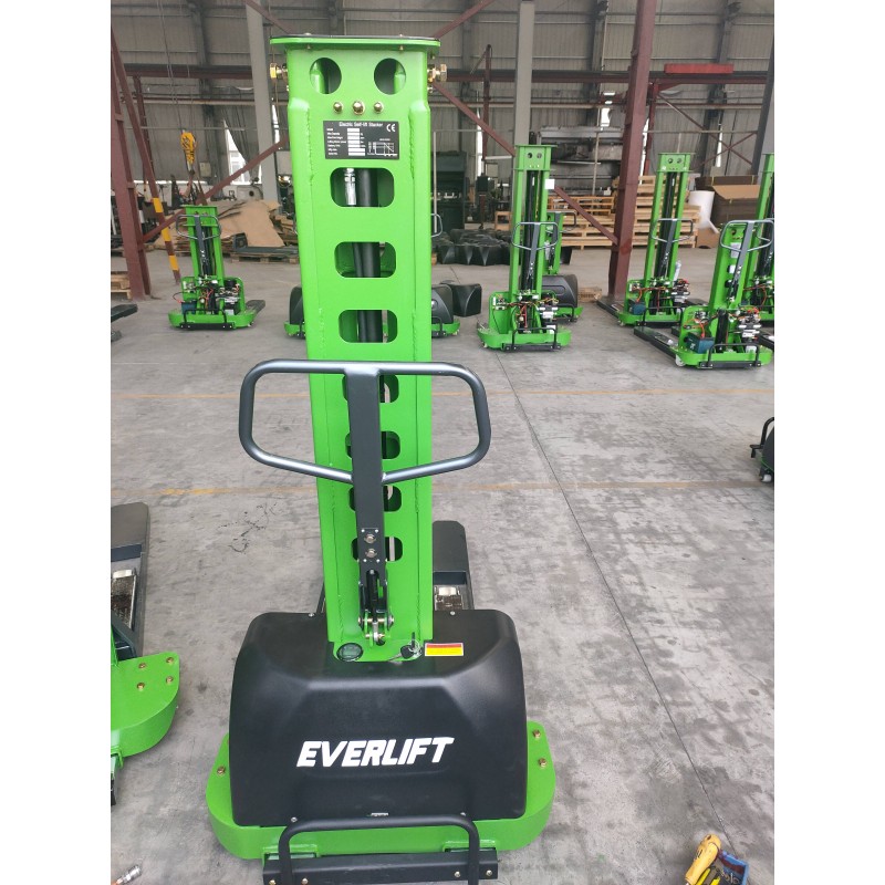 Semi Electric Stacker - 500-1000kg Truck Climb Factory