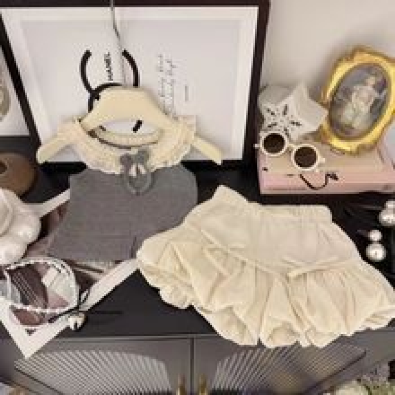 Girls Summer Outfit - Sleeveless Vest Shorts Set