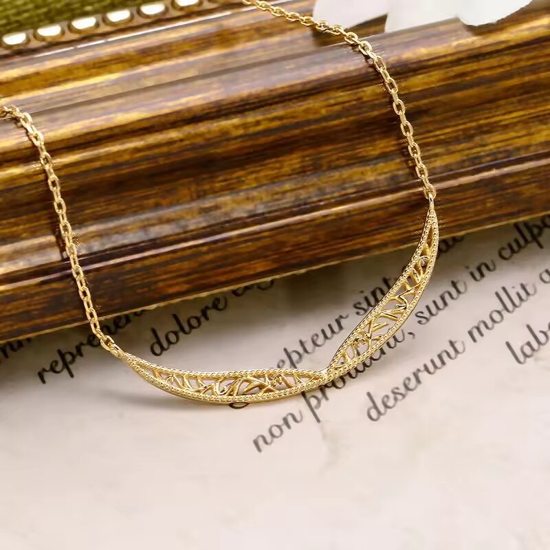 Wing Bar Necklace - Western Pop Minimalist