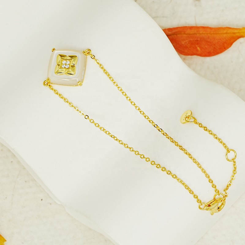 4 Leaf Clover Bracelet - Natural Stone Adjustable