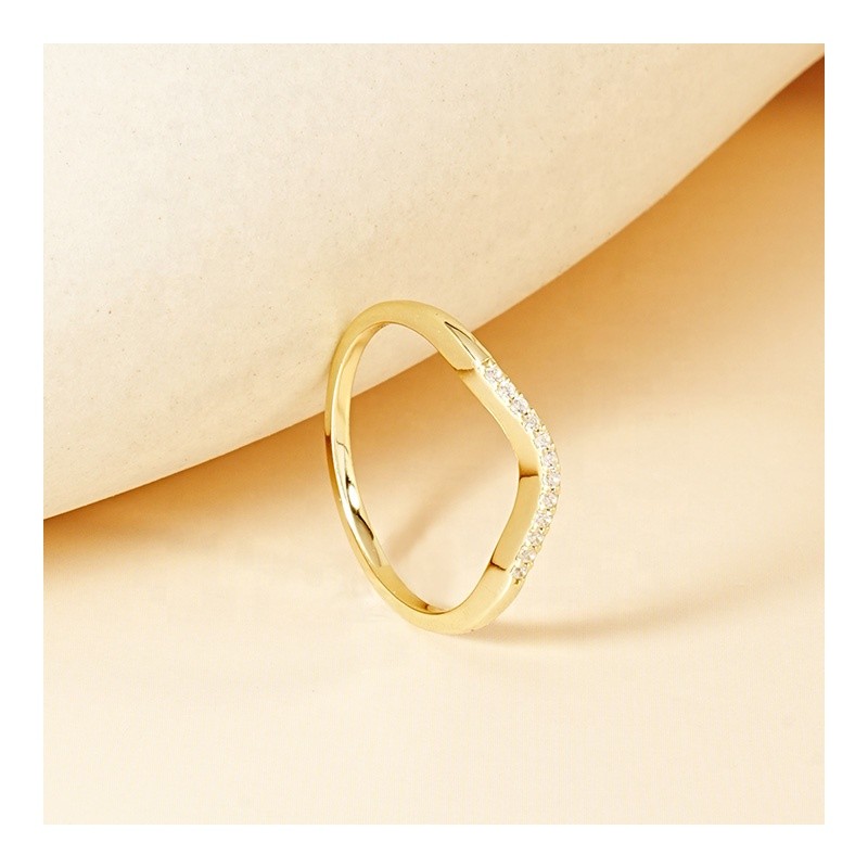 Wave Ring - Minimalist Zircon Twisted Factory