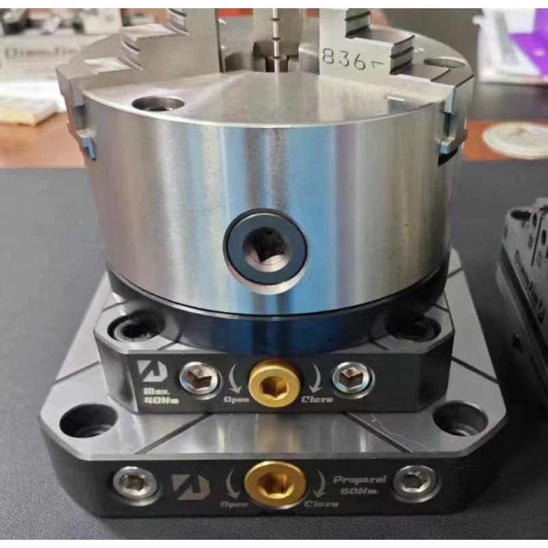 CNC Vise Manufacturer - Self-Centering Zero-Point