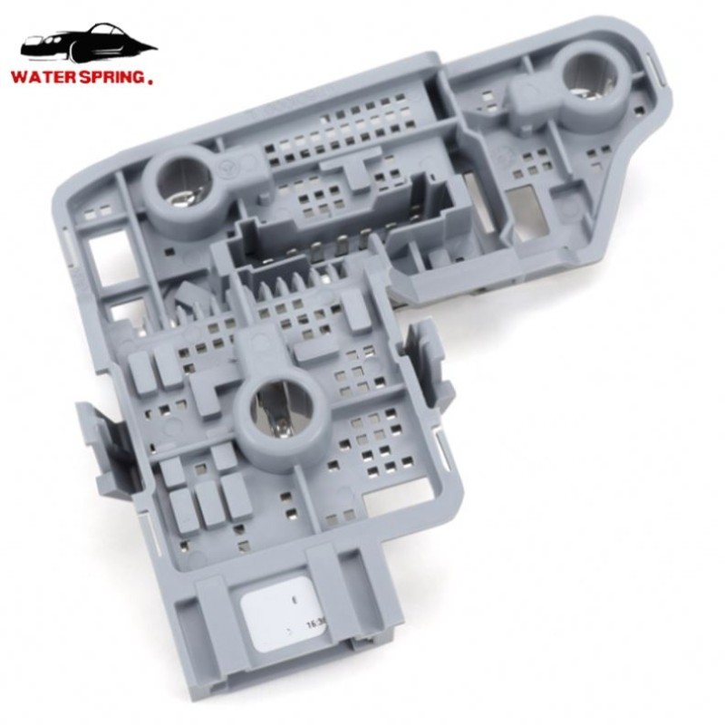 Mercedes W204 LED Tail Light Bulb Holder Factory - OEM Replacement Part