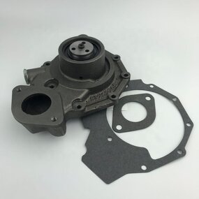 Engine Water Pump Supplier - 15881-73030 for Bobcat Kubota