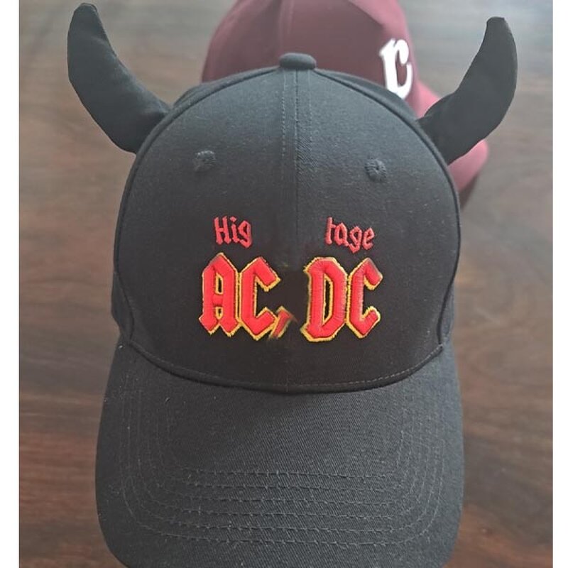 Baseball Cap Supplier - Hot Selling 6 Panel Washed Denim Cat Ear