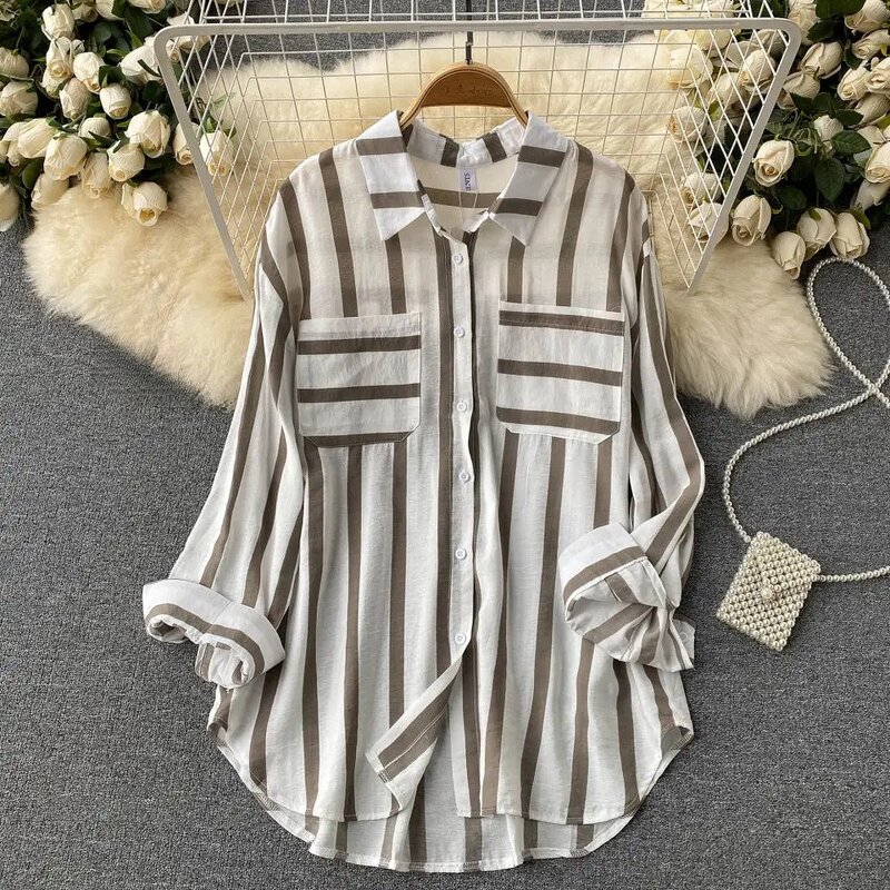 Women's Top Factory - Casual Mid-Length Loose Turtleneck Striped