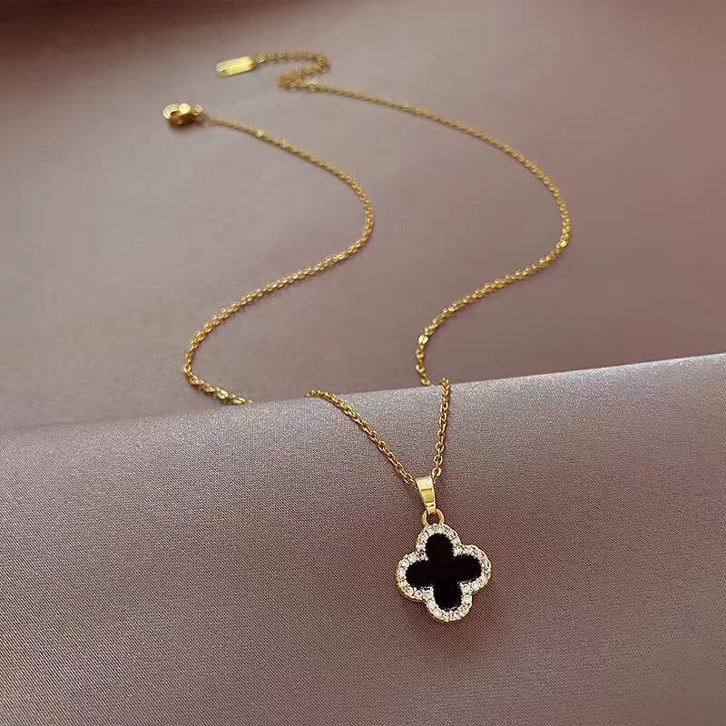 Four-leaf Clover Chain Supplier - Sweater Small Fragrance Style Collarbone