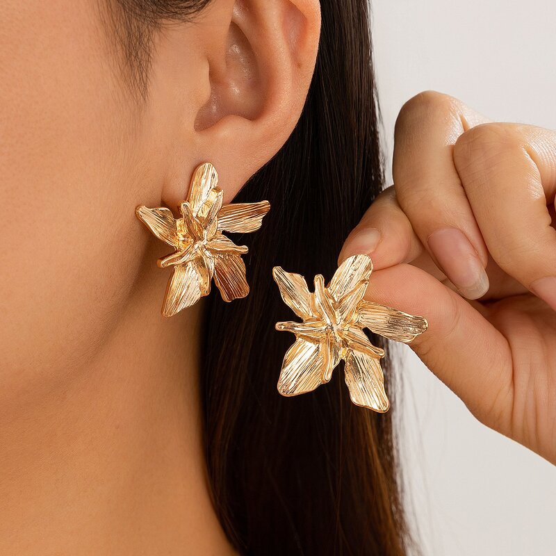 Stud Earrings Factory - Elegant Retro Gold Color Leaves Design Sense Irregular