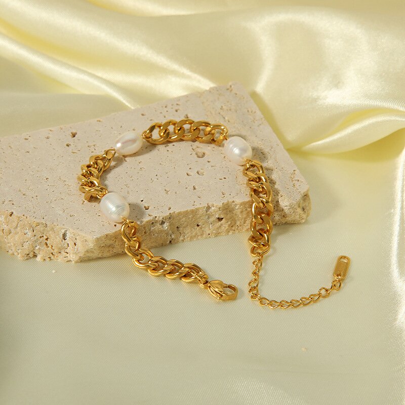 Women's Bracelet Factory - Fashion Stainless Steel Non-fading Pearl Gift