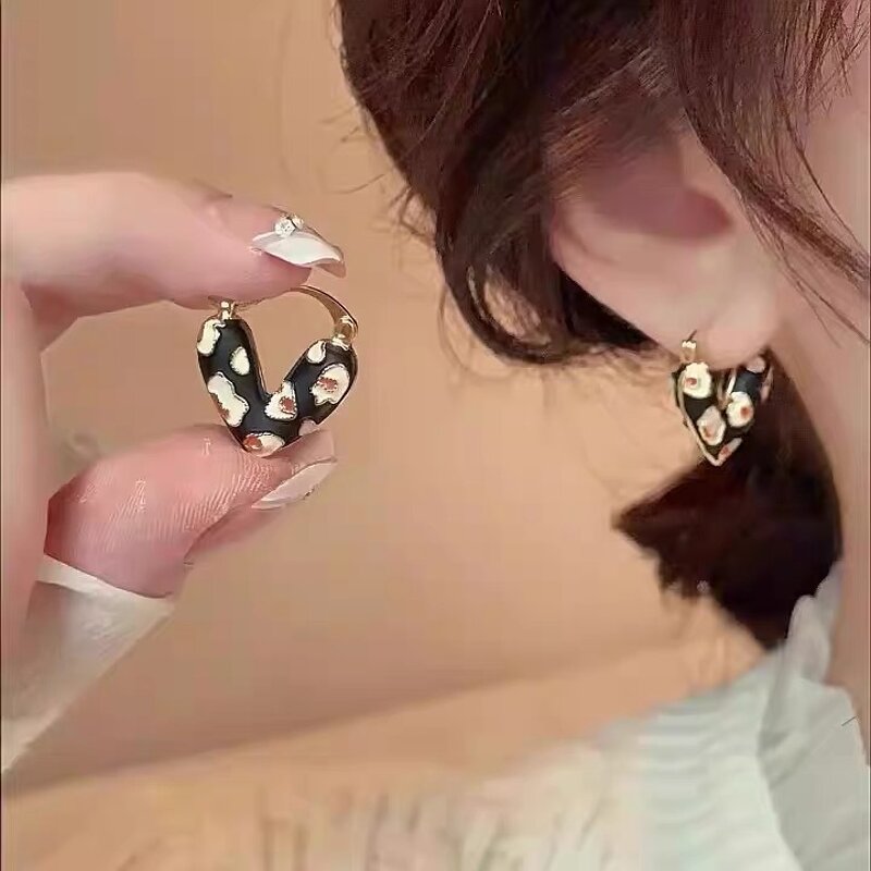 Hoop Earrings Factory - Trendy Red Black Dripping Oil Heart Korean Elegant