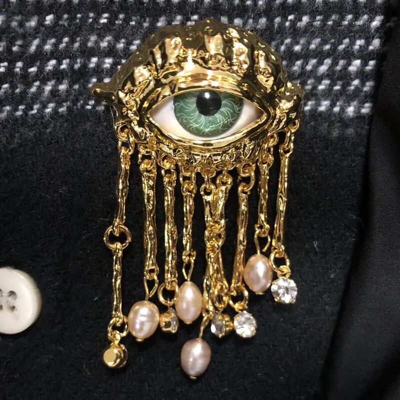 Vintage Brooch Factory - Women Men Eyes of Demon Exaggerated Trendy Pearl Tassels