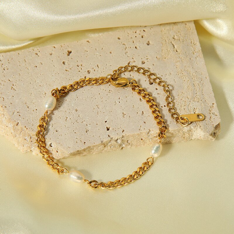 Women's Bracelet Factory - Fashion Stainless Steel Non-fading Pearl Gift