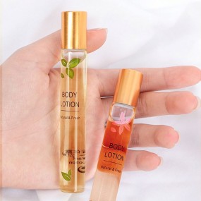 Hot Selling Women's Daily Use Best Quality Liquid Form Herbal Antiperspirant and Parfum Skin Care Roll-On Deodorant and Perfume