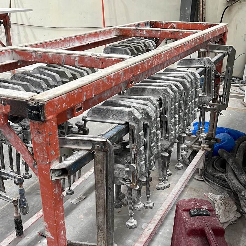 Granite Workbench Factory - Adjustable Crossbar Table