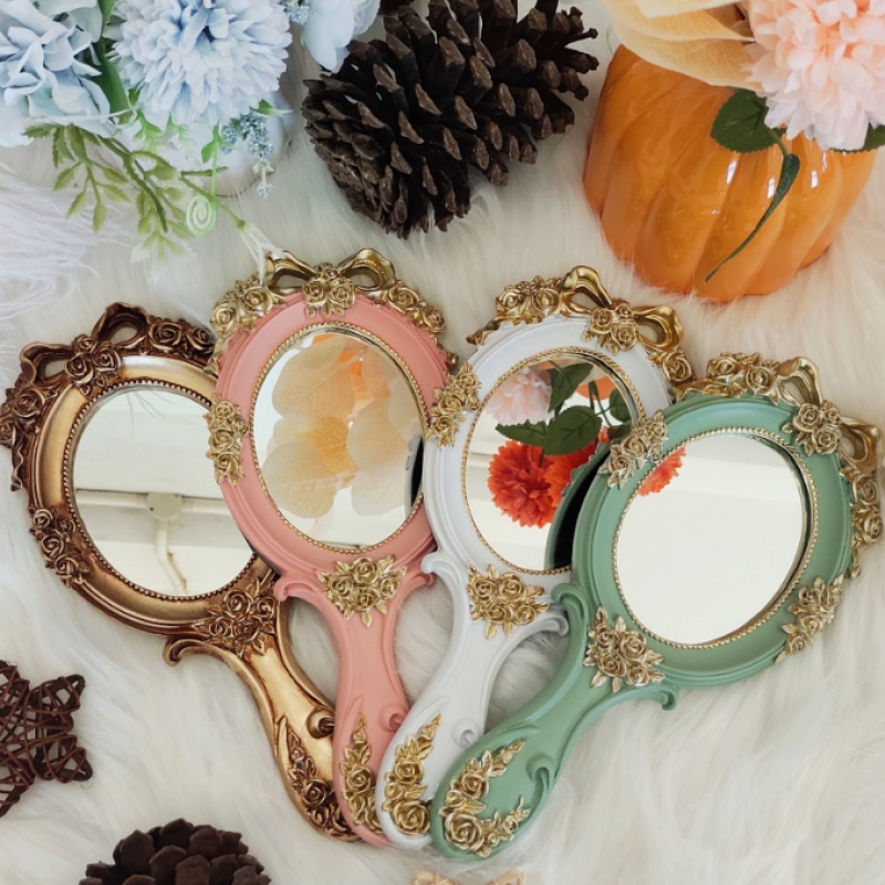 European Vintage Resin Wooden Makeup Mirror Handheld Carved Oval Mirror Portable Salon Mirror
