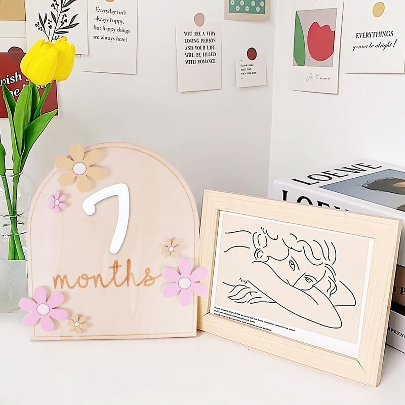 Baby Growth Cards Manufacturer - Eco-Friendly Wooden Wall Hanging 12 Months Journal