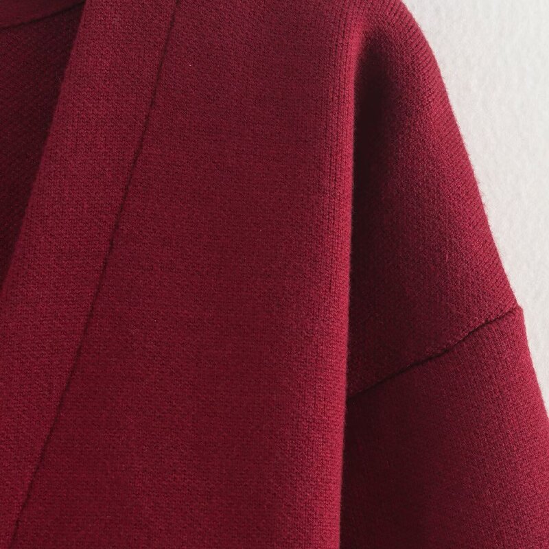 Simple Knitted Sweater Factory - OEM Custom Retro V-neck Solid Color Casual Female