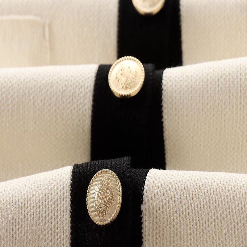 Short-sleeved Knitted Jacket Factory - OEM Custom Retro Round Neck Button Decoration