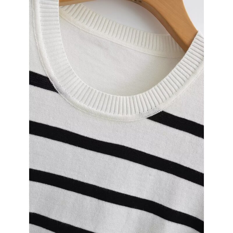 Retro Round Neck Striped Sweater Factory - OEM Custom American Autumn Casual Fashion