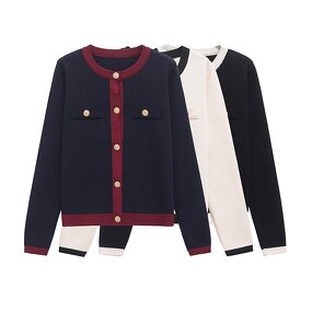 Gold Button Knitted Top Factory - OEM Custom Retro Round Neck Long Sleeve Casual