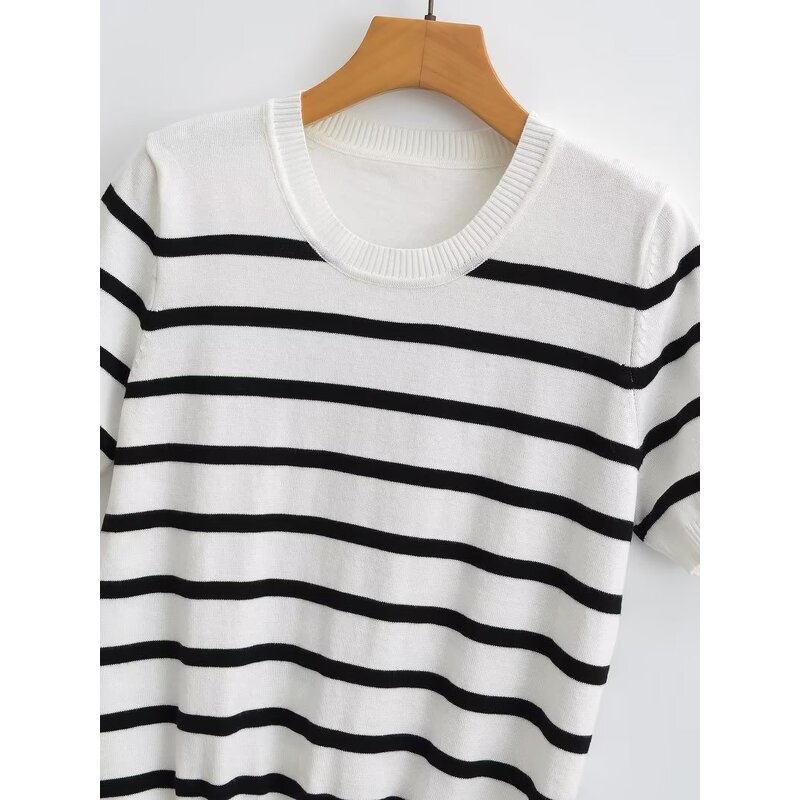 Retro Round Neck Striped Sweater Factory - OEM Custom American Autumn Casual Fashion