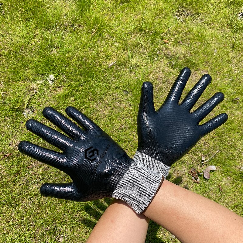 Safety Gloves Manufacturer - 10 Gauge Durable Nitrile Coated HPPE Gloves