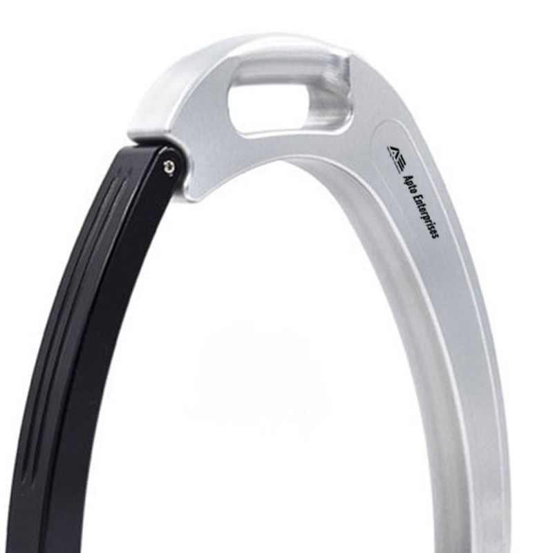 High-quality Stainless Steel Horse Riding Stirrups Black and white Equestrian Stirrups Custom Logo Option Safe & Comfortable