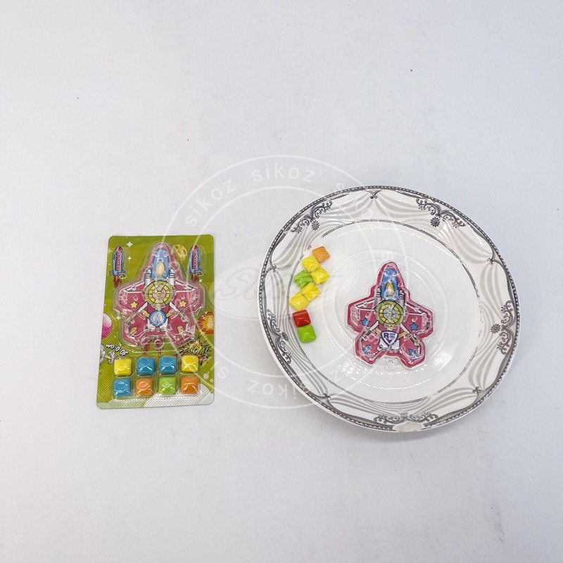 Plane maze and chewing gum