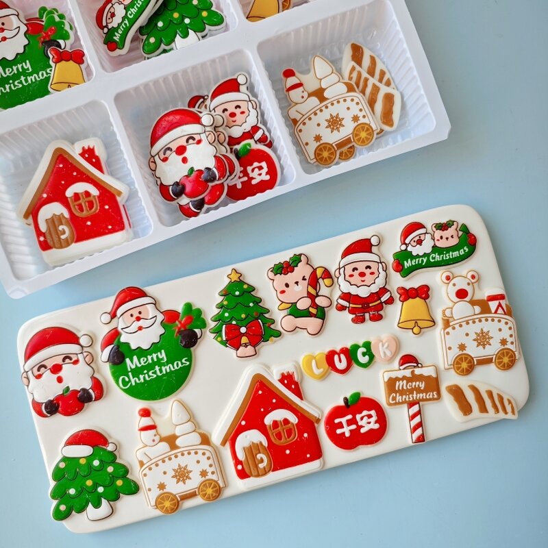 Customized Christmas Chocolate Decoration Manufacturer - Cake Decoration Tree Santa Claus Mixed