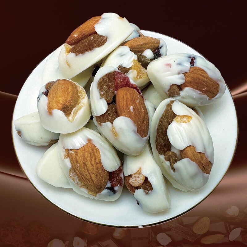 Solid Chocolate Manufacturer - Mixed with Milk Pure Cocoa Butter Nut-Filled Snacks