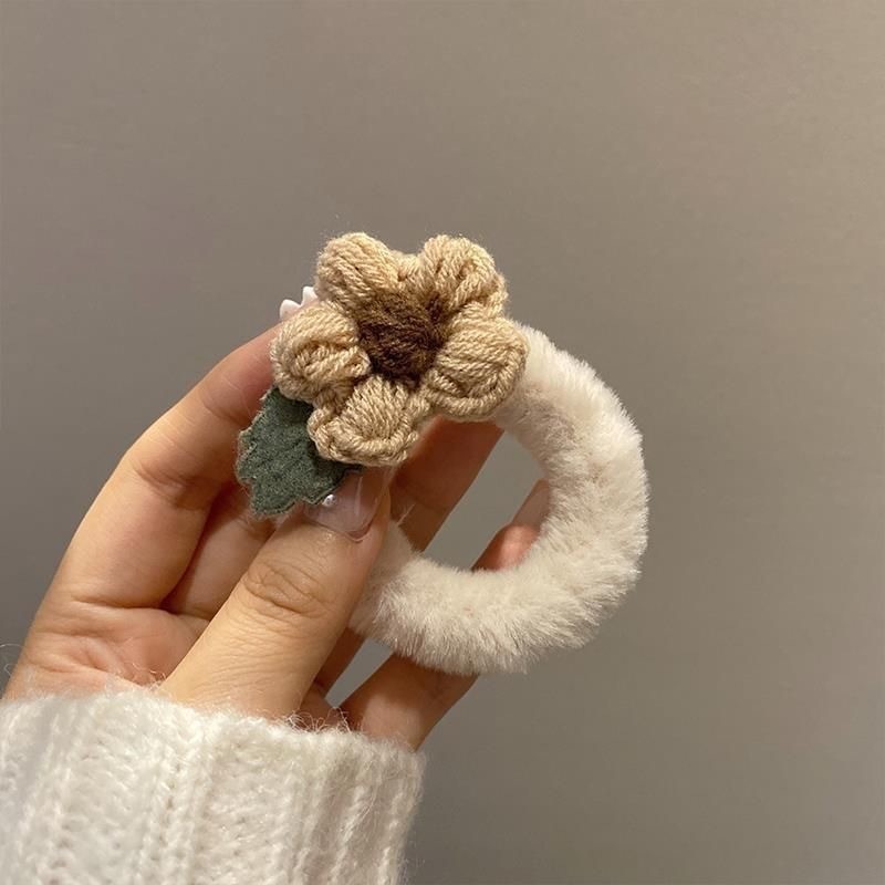 Cute Plush Flower Head Hairband for Women Internet Famous Sweet Fabric Rubber Band Headdress for Autumn Winter