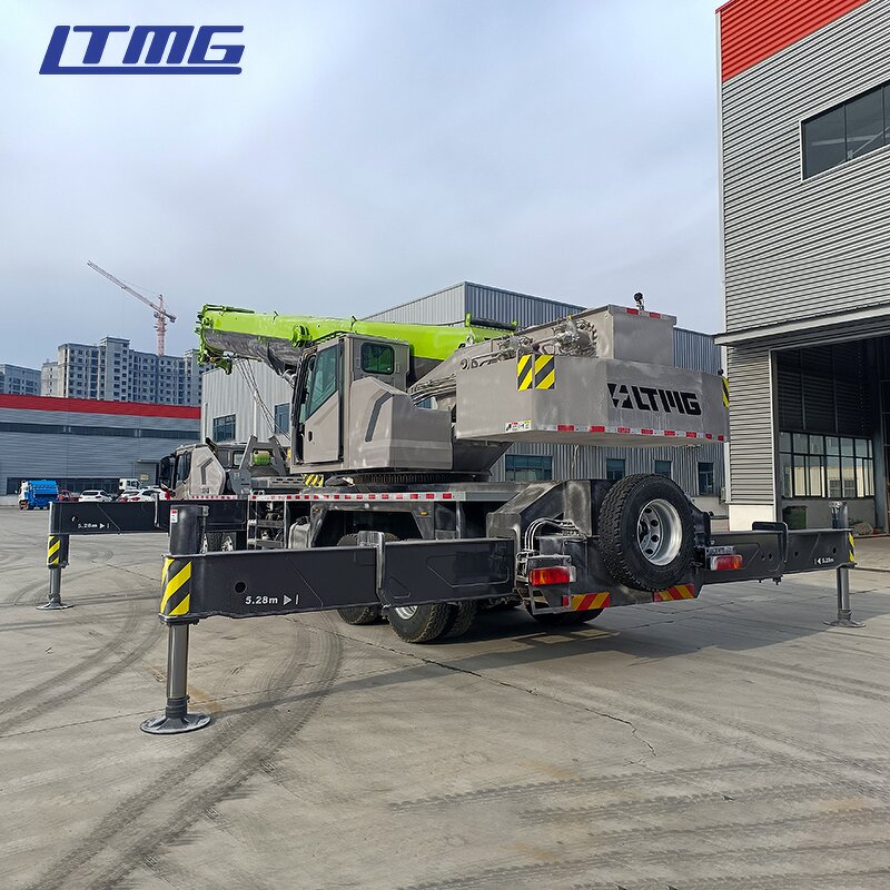 Hydraulic Truck Crane Manufacturer - Wheeled 50 Ton Telescopic Boom
