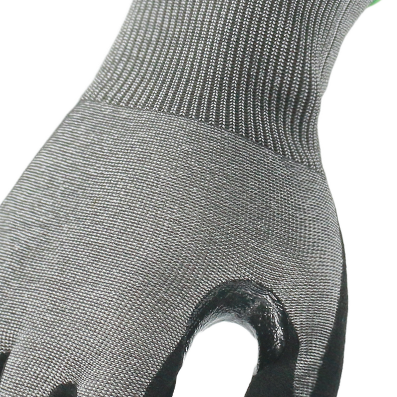 Nitrile Protective Gloves Supplier - MaxiPact Wholesale 18G