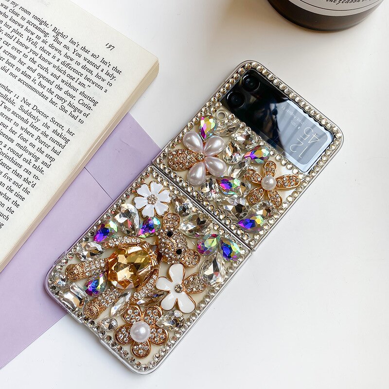 Luxury Phone Case Supplier - Diamond Crystal Flower Chain