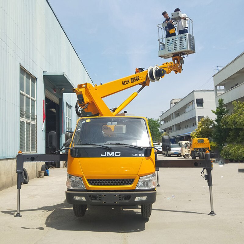 Advertising Installation Truck Supplier - 2020 New with Basket