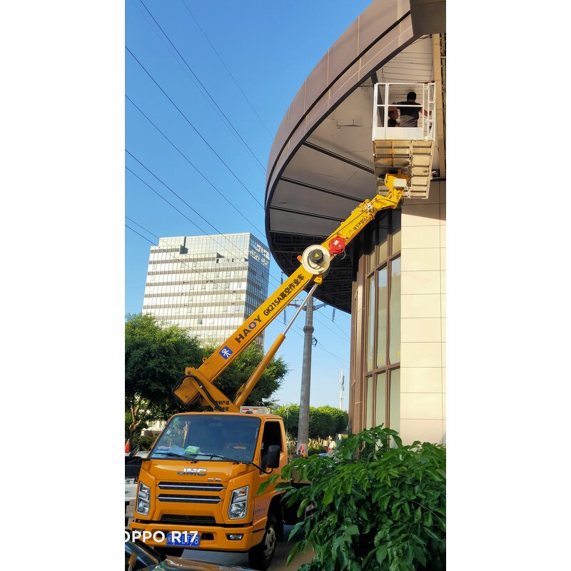 Articulated Bucket Trucks Supplier - 20-21m Folding Arm