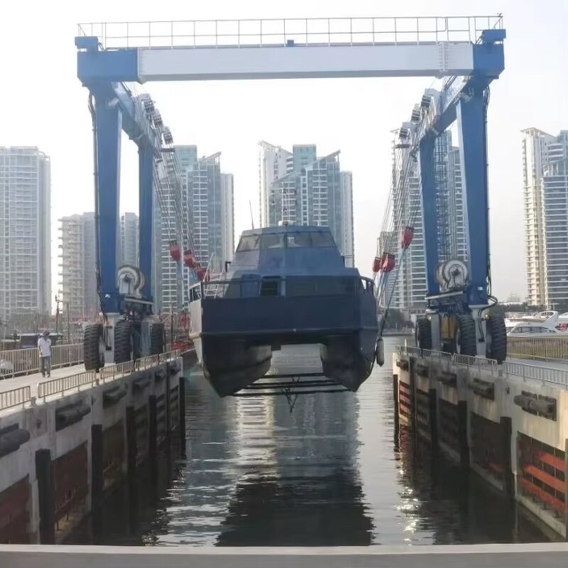 Mobile Boat Hoist Supplier - 350-10 Tons Yacht Club Rubber