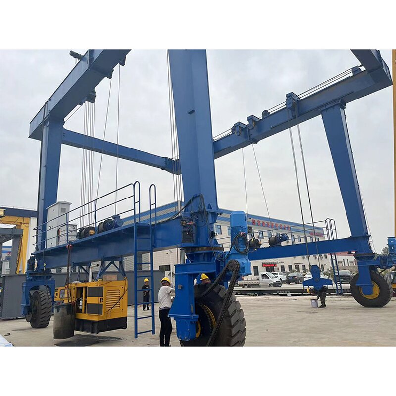5 Ton Boat Lifting Crane Manufacturer - for Speedboats PLC