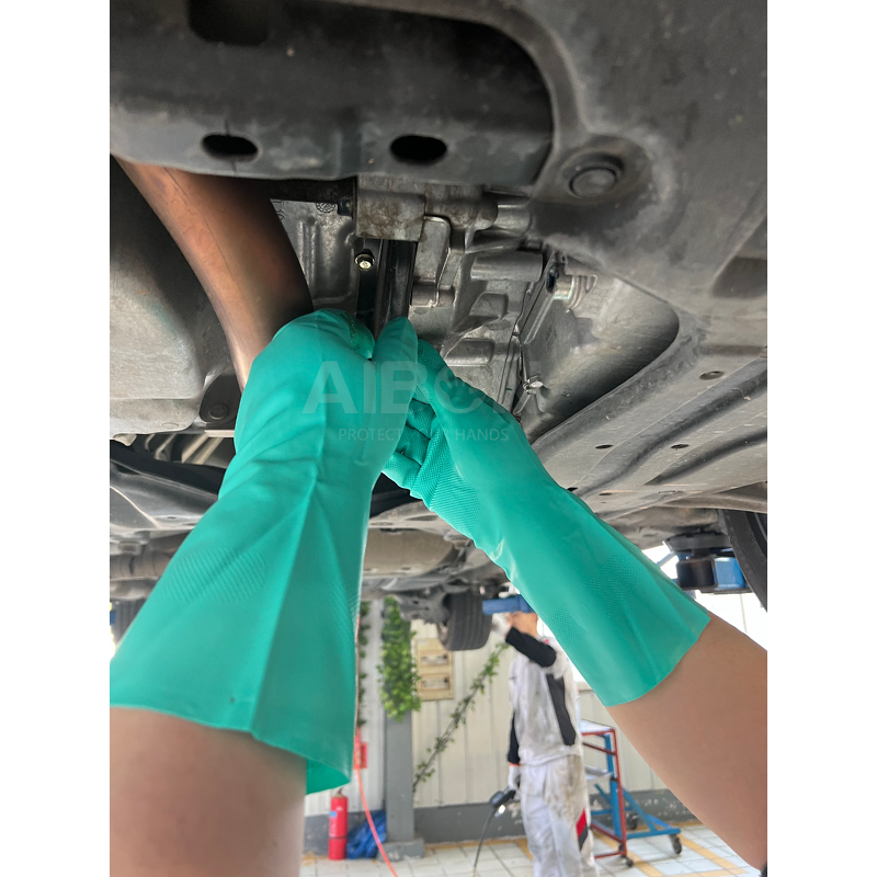 Nitrile Gloves Manufacturer - Green Chemical Resistant Safety Work Gloves