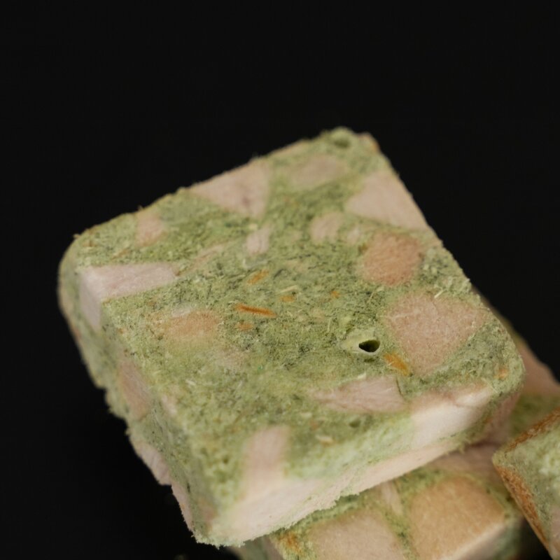 Air Dried Pet Snacks Supplier - Premium Rich in Protein Chicken